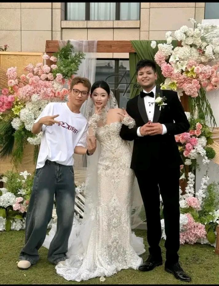 阿三好，阿三妙，嫁了三哥吃恒河水。一女子嫁给了阿三。女子家境不错，殷实富足。