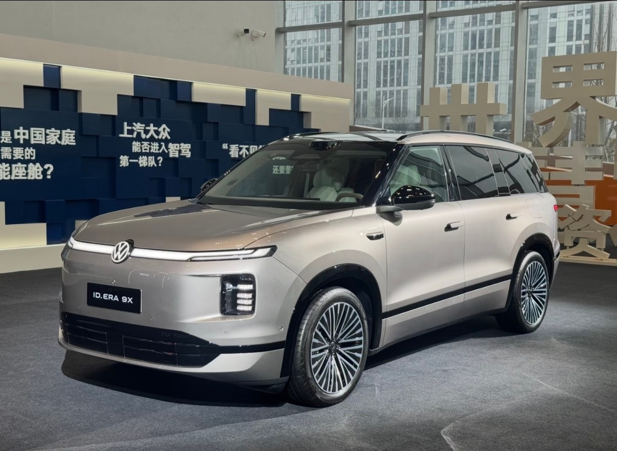 车圈再次隔空喊话，火药味有点重。理想汽车CEO李想：理想L9Livis比上汽大