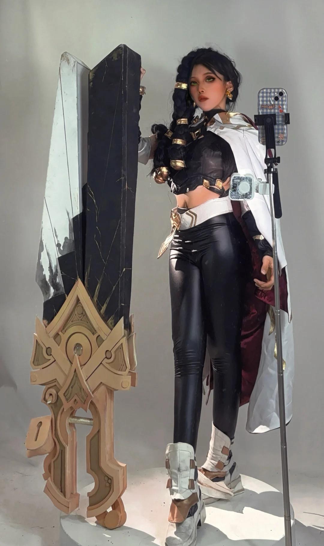 塞纳不够黑我狠狠道歉第二天要上班根本不敢涂很黑很黑coscosplay本