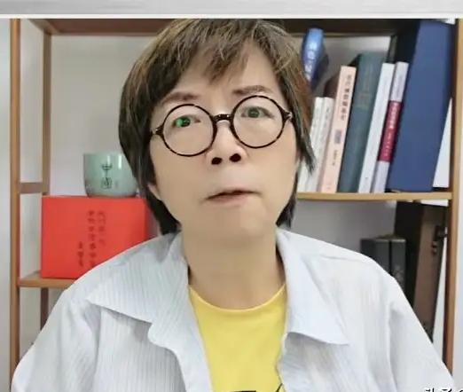 曾经在海峡论坛上铿锵喊出“我们这一代要把台湾带回中国”的黄智贤终于说明白了。