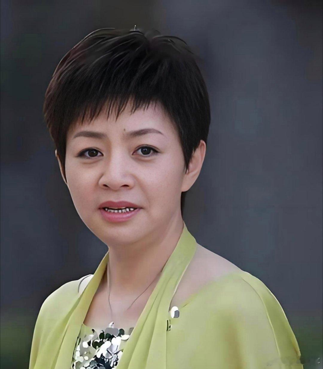宋丹丹就是宋丹丹！她把北京价值千万的别墅公证成孙子财产，法律上彻底堵死英达的