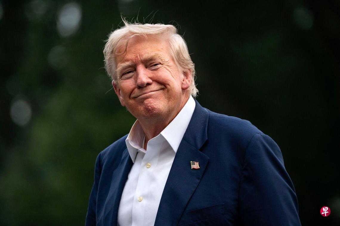 台海的火药味越来越浓，一通电话却突然划破了寂静。就在北京时间11月25日，美国总