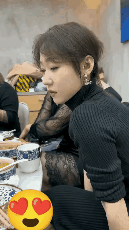 小姐姐你这眼神啥意思？好看哒小姐姐请拍我美女呢个美女我美女大姐想请问一