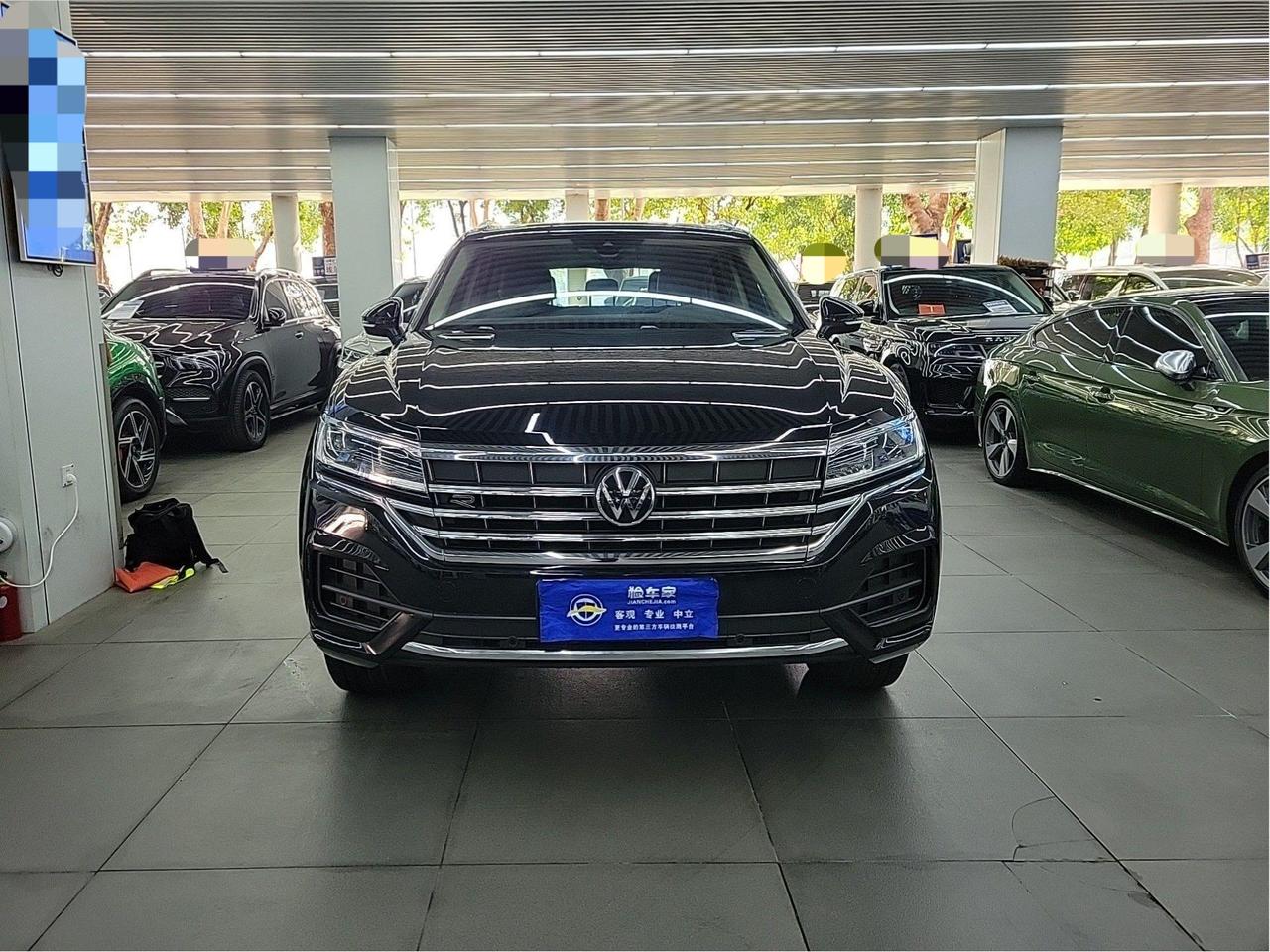 2021到2022年，花高价买车的都是大冤种？前两天验了一台大众途锐，2022