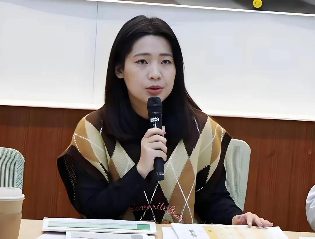 徐巧芯遇到贵人了。徐巧芯不会被罢免了，因为有吴子嘉力挺。吴子嘉在一次节目说公