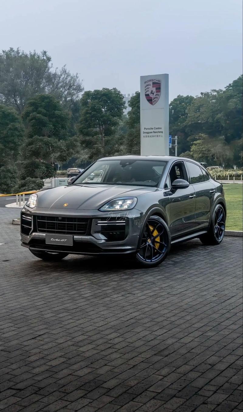 海南封关120多万卡宴只要60万冷知识：现在大陆的行情，保时捷卡宴入门也就70多