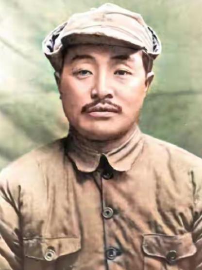 1936年，红军过草地断了粮，贺龙却突然提议钓鱼,大伙都惊得合不拢嘴："没鱼竿咋