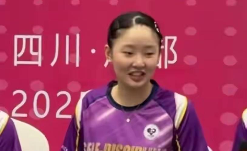 张本美和没能得到一号台位置，而是二号台。#万能生活指南#今天的直播没有因为