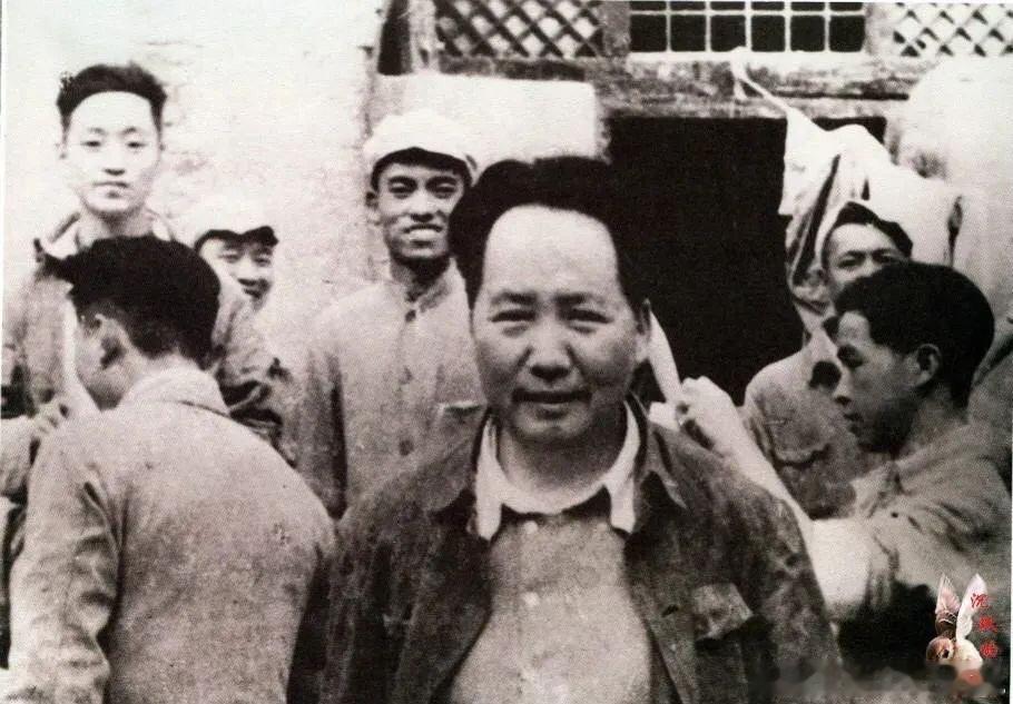 【毛主席，那个敢为天下先的人！】很多人说毛主席是伟人，说他是领袖