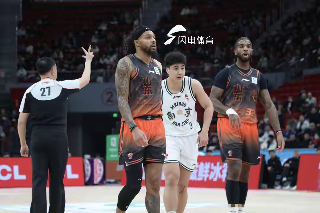 山东高速男篮已经开启了季后赛备战，首轮对阵辽宁，关键点肯定是克里斯！期待稳定输出