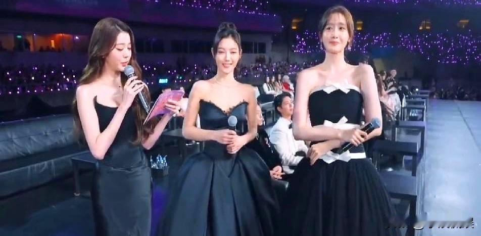 33岁林允儿与19岁张元英同台，一件让医美界恐惧的事情发生了。镜头下，张元英的