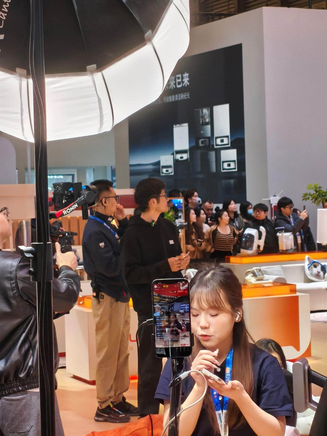 看到了一位十分熟悉的人