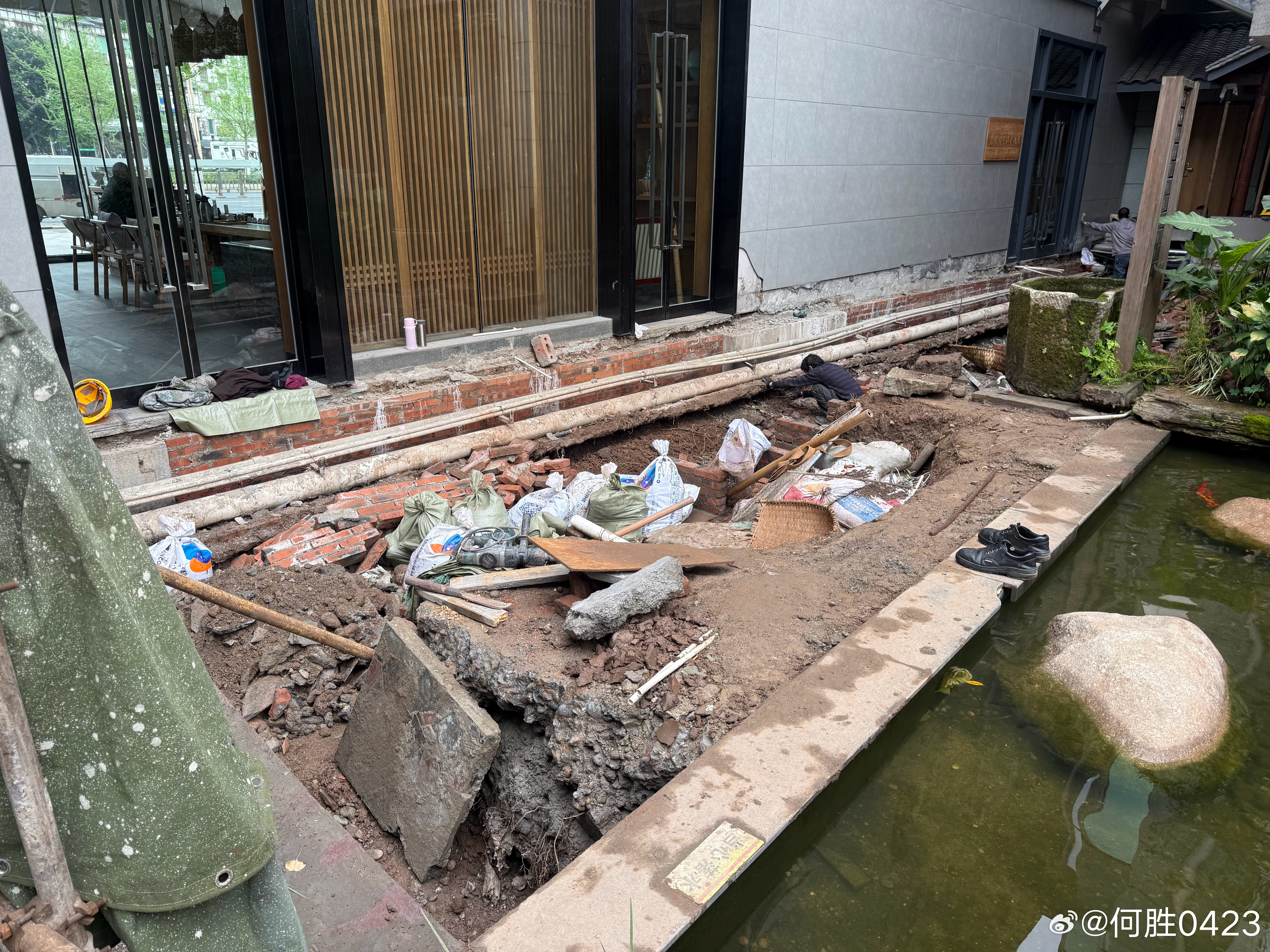 干回老本行了峨眉山