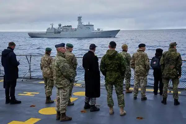 英、法、德这三个国家真是人才！他们竟然商量着向格陵兰岛部署一支军事力量，保护格陵