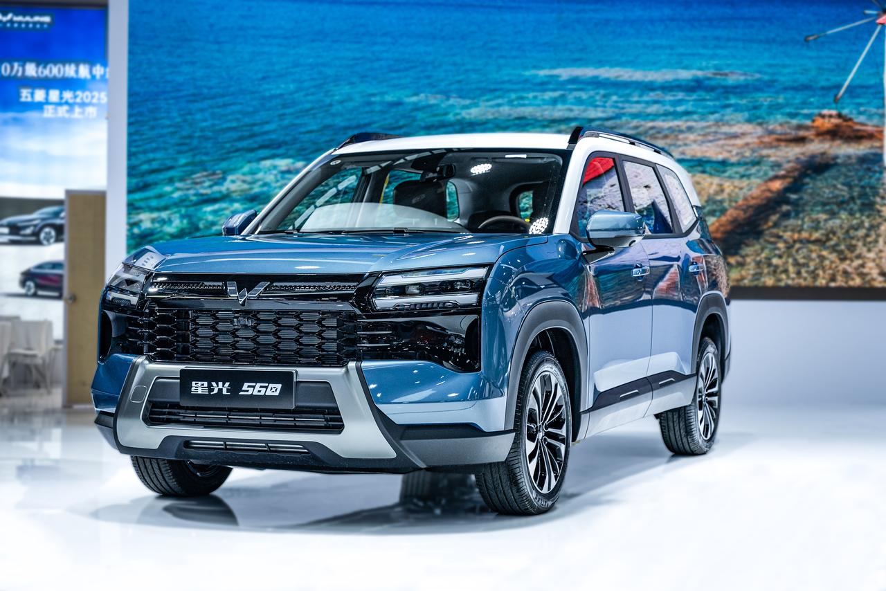 【首发权益价5.98万元起，星光560正式亮相】12月11日，五菱汽车正式首发了