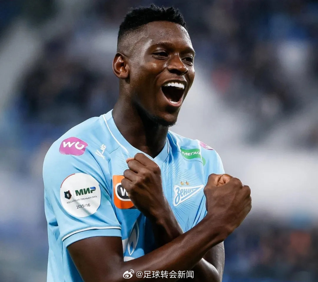 目前为泽尼特效力的巴西边锋路易斯-恩里克在接受Flashscore.co.uk采