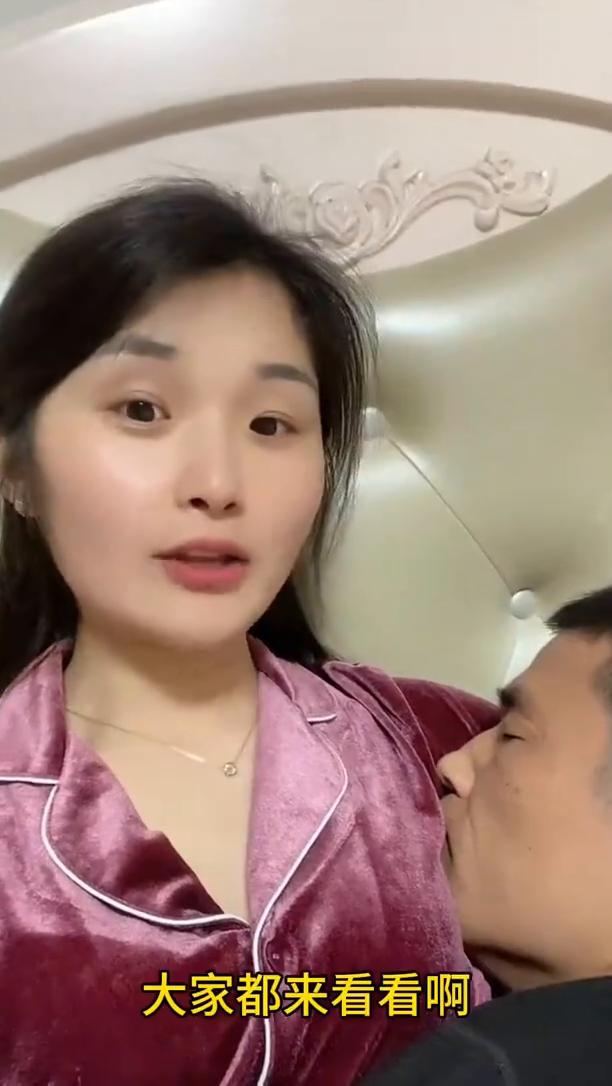 大家都来看看，这是我老公出去打工三天又回来了。有人说是想孩子了，但是孩子住校他也