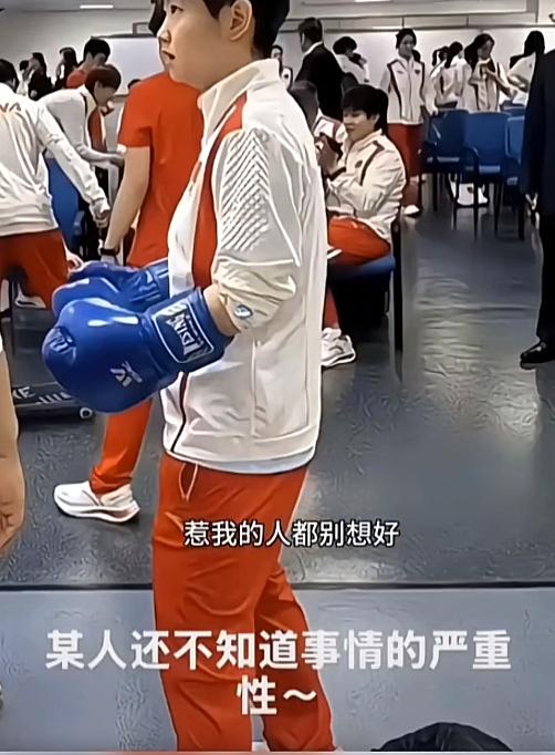 莎莎真是全方位无死角的可爱！萌死人[大笑][大笑][大笑][大笑][大笑]