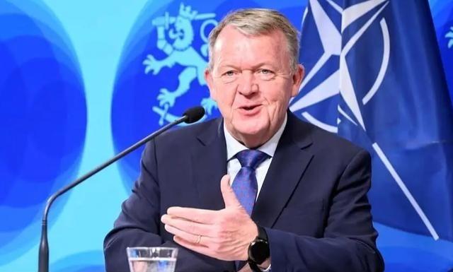 丹麦政府痛恨中国，丹麦的外交大臣拉斯穆森表示，过去不允许中国对格陵兰岛投资，现在