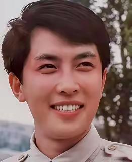 王铎：唐国强年轻的时候