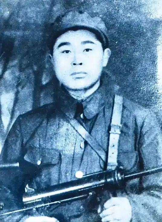 陈曾吉（1930年5月—1950年），吉林延吉人，中国人民志愿军烈士。1947年