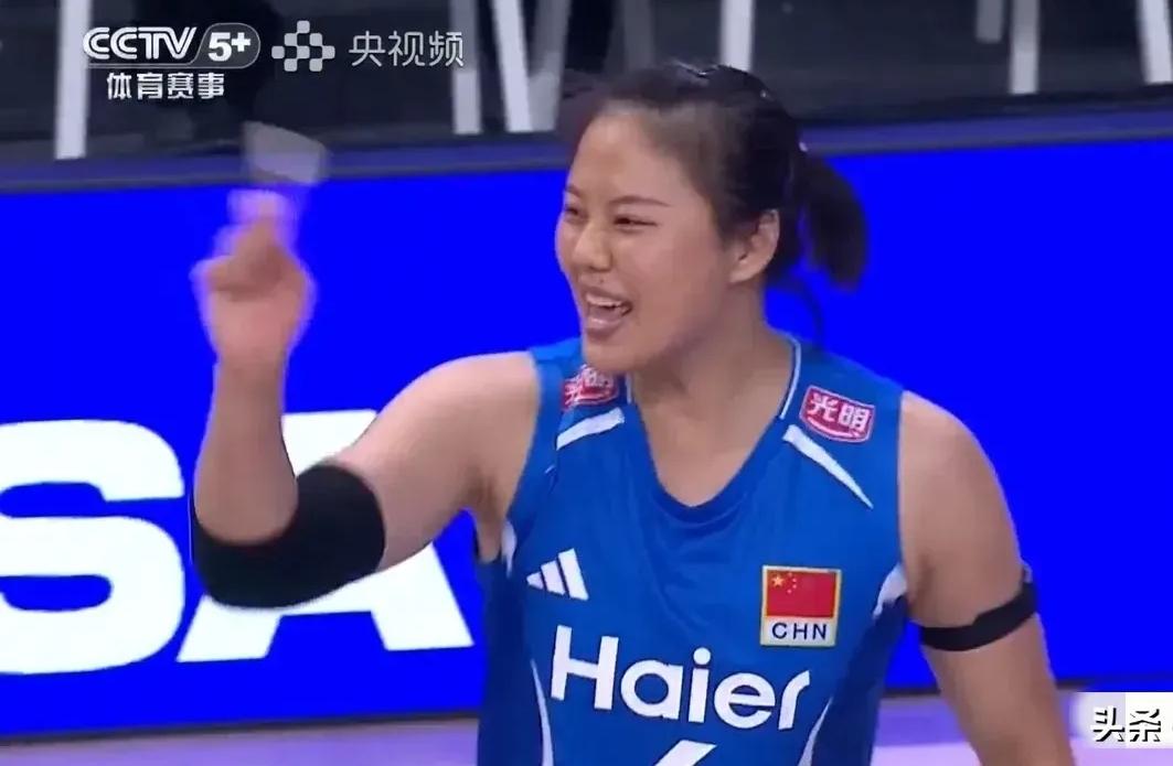 龚翔宇再次证明了她是中国女排的底牌！面对主场作战的土耳其女排，中国女排在21-2