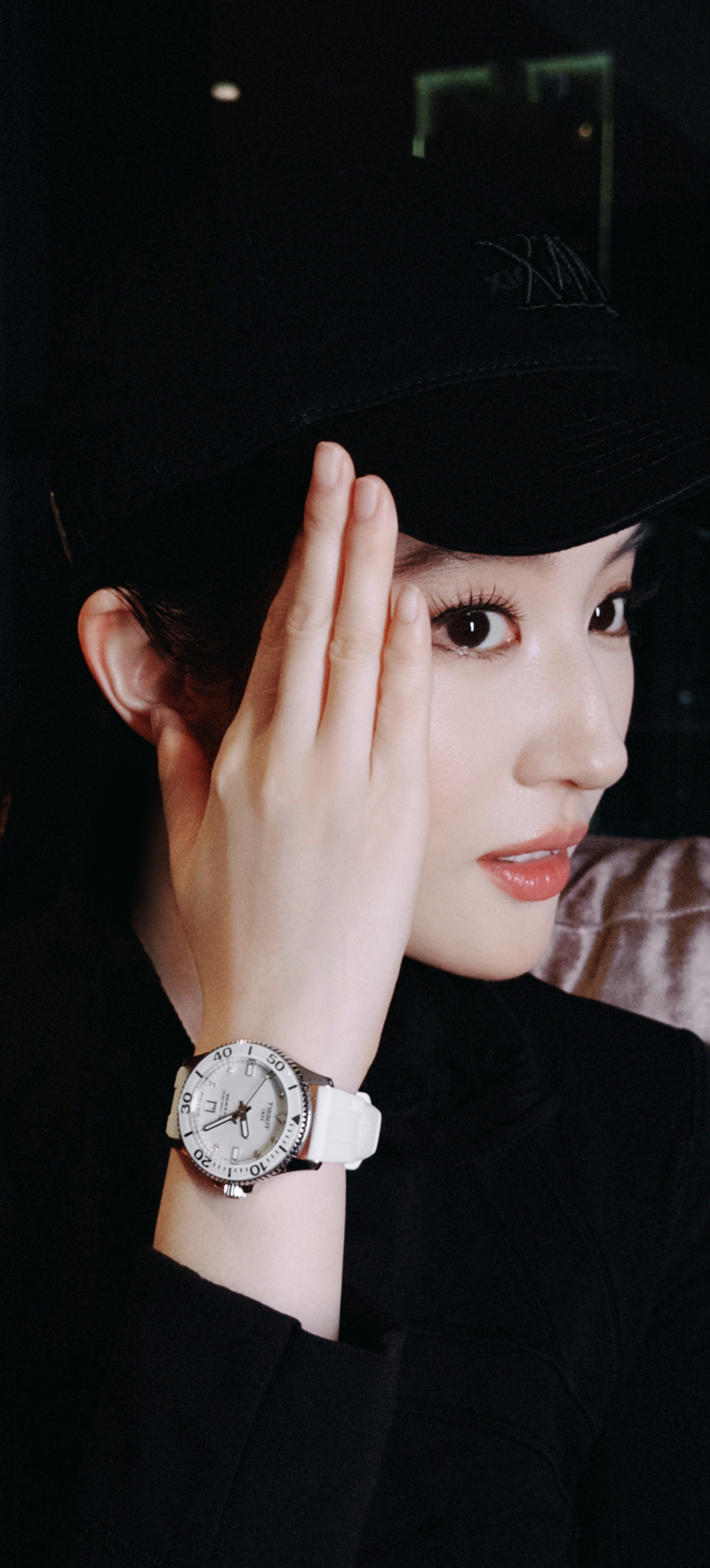 𝗧𝗜𝗦𝗦𝗢𝗧*她最珍贵的就是纯粹的眼神无字纯净版壁纸#刘亦菲带哈哈拍杂志#​