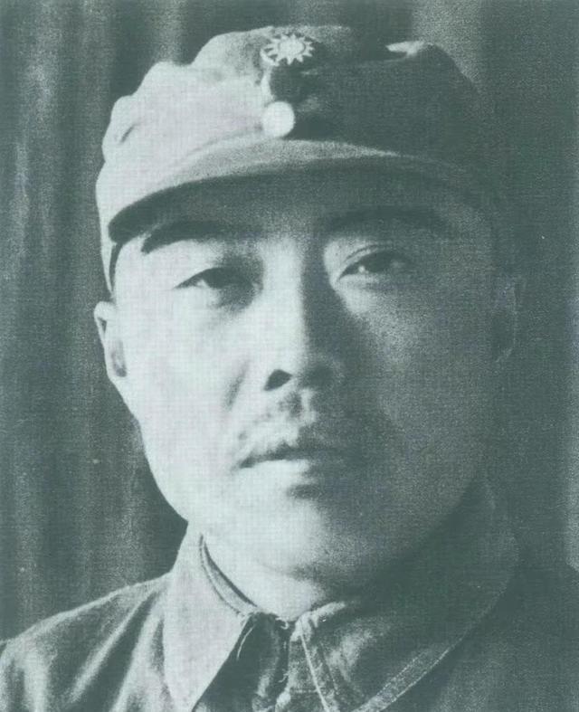 1943年，谭震林说自己1个团有上百名特务，黄克诚:部队不跑光了？1943