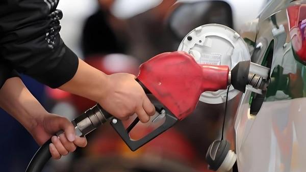 3月23日24时，国内成品油将迎来年内第六轮调价，油价大幅上调。据机构测算，92