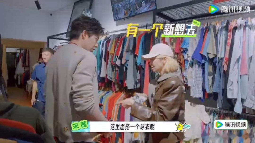 刘宇宁移动的曲库刘宇宁专业歌手的歌曲储备量综艺猜歌环节刘宇宁火力全开，面对跨度极