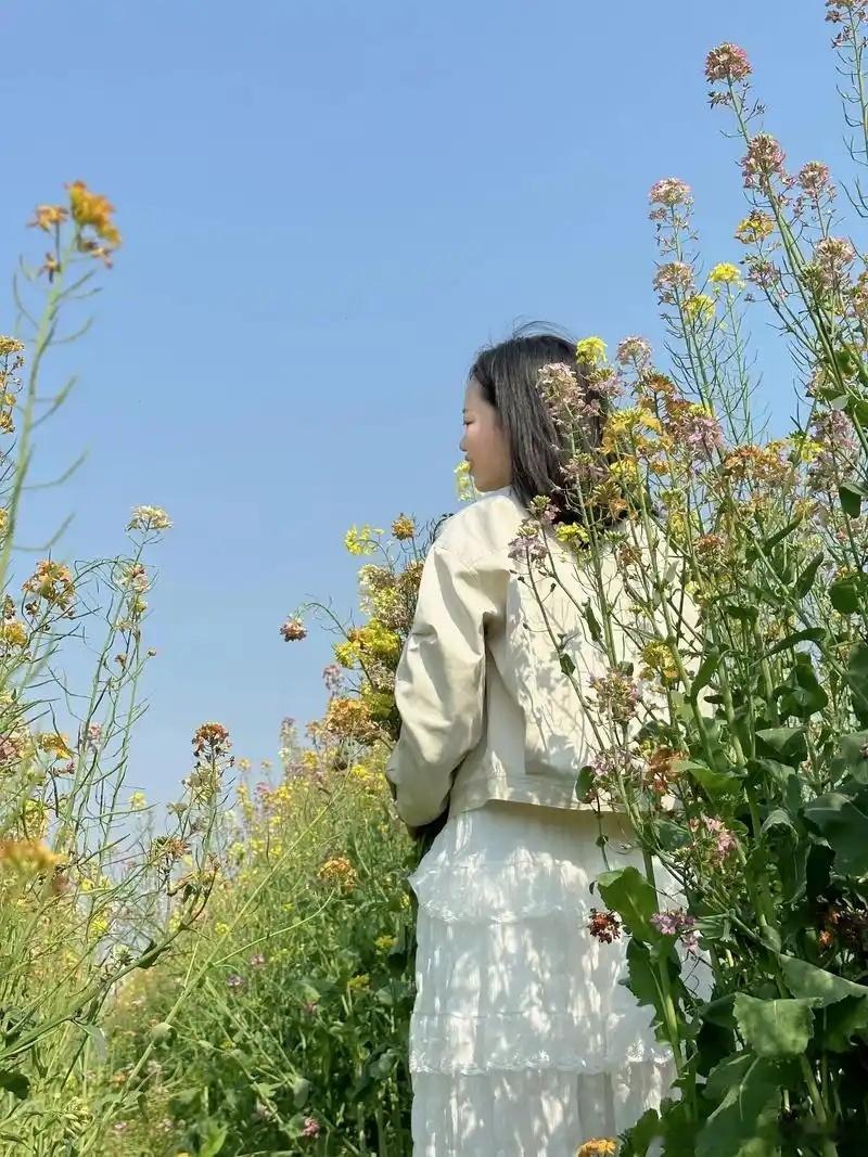 生肖牛天生的情敌还有属兔人。属兔的人温顺又体贴，善解人意，落落大方，在感情关系当