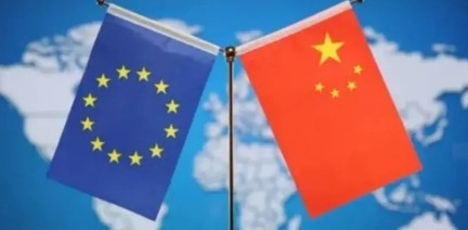 欧盟是求锤得锤，怨不得别人！对待美国，欧洲抬不起头，一味妥协退让，可一面对我们，