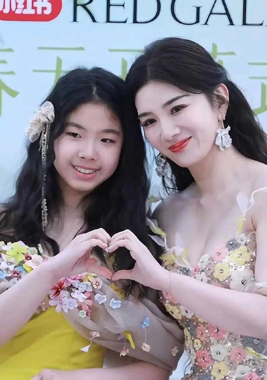 为什么明星的女儿都想去韩国当练习生？前一阵是小沈阳的女儿在韩国出道，现在是黄奕