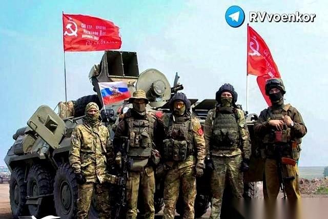 刚抓到的人，嘴一张，整个战局都变了。全招了。然后你猜怎么着？一队队讲法语的黑