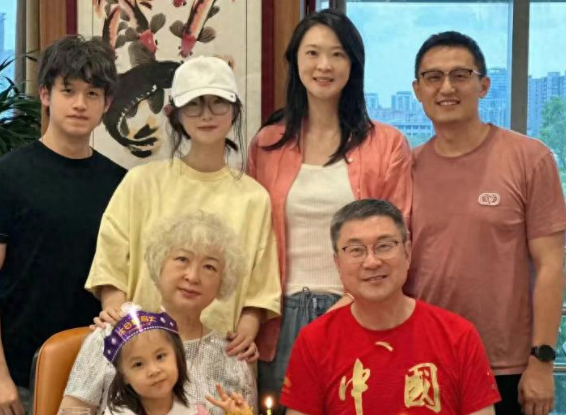 惠若琪妹妹大婚，全家高颜值学霸齐聚，婚礼超有看点！