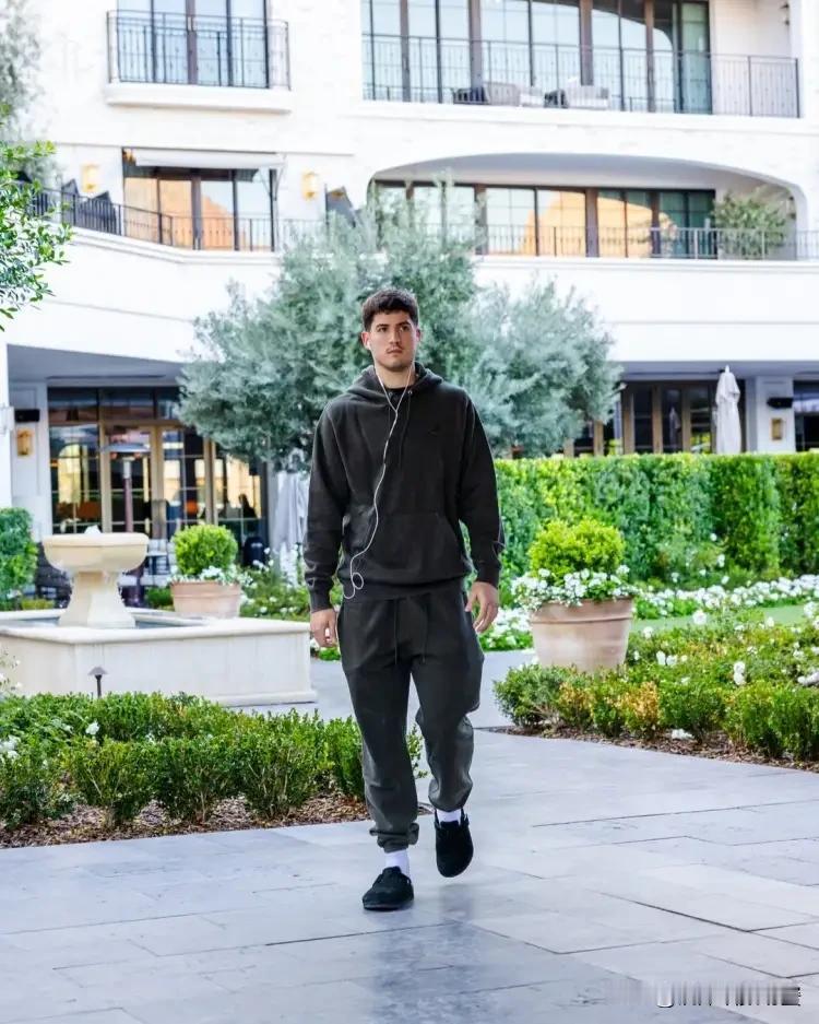 火箭超级新星谢波德的运气真是太好了！今天火箭将会在客场挑战太阳，值得注意的是，由