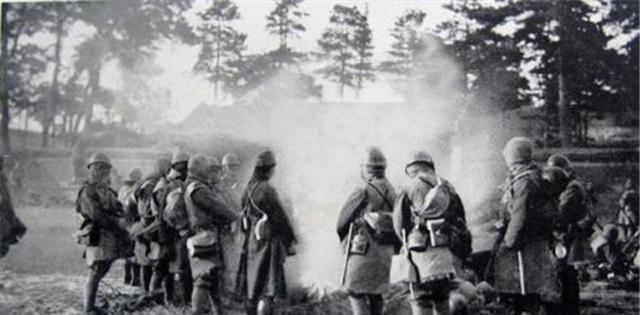 在日本宣布投降后，有一个国家拒绝接受，彻夜用机枪扫射，二十万日军最后仅剩一万！