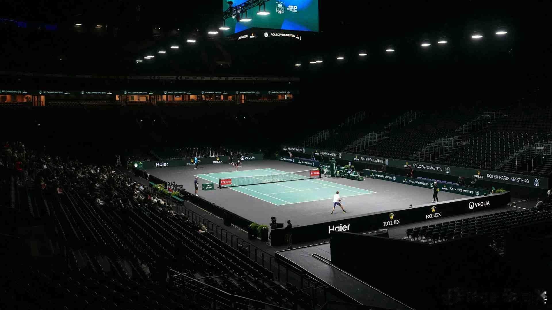ATP1000巴黎大师赛今天将展开正赛首轮的争夺，完整赛程如下（均为北京时间）