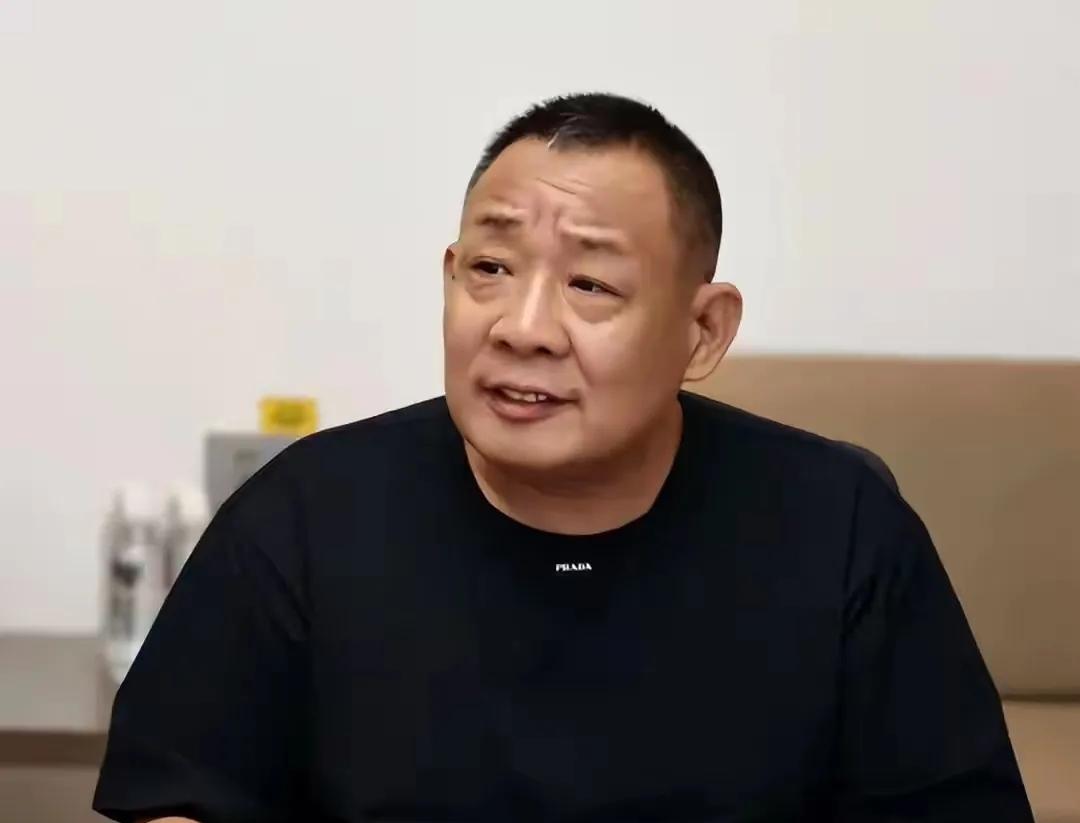 人真不知道谁会旺自己。于东来砸65亿建“梦之城”，以为自己就是盖个楼，结果这