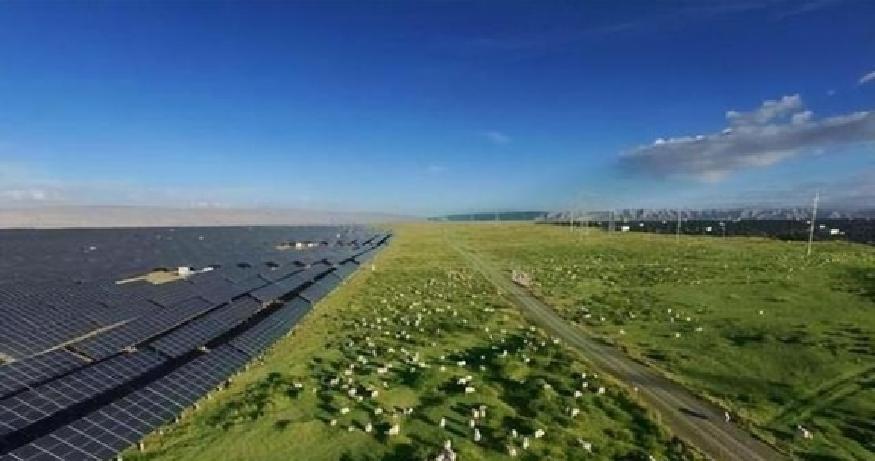 果不其然。中国国家电投集团宣布了塔拉滩光伏项目的建设，这事从2011年就启