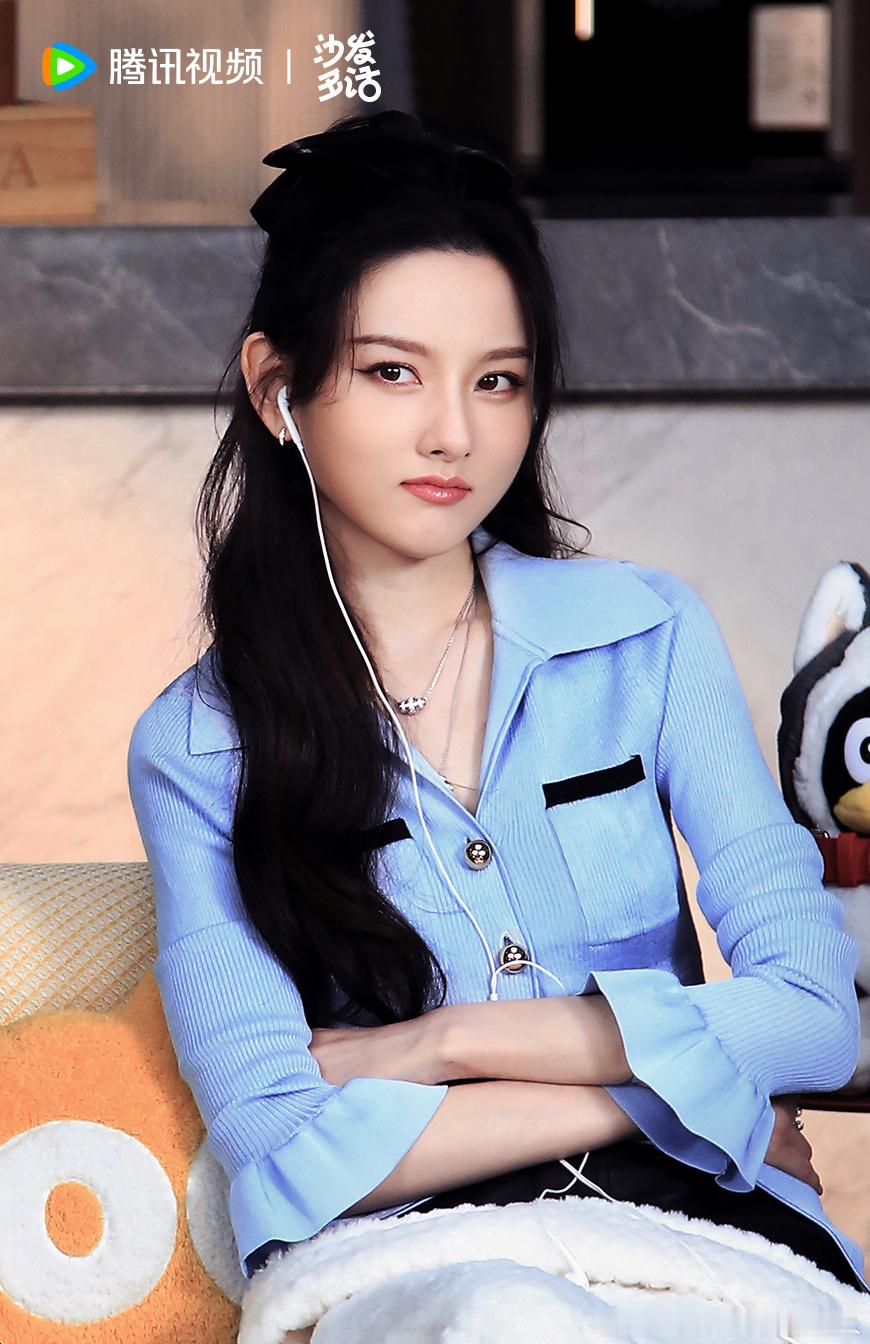 宋祖儿六月两部剧上星宋祖儿6月有2部剧上星6月爆款预定！宋祖儿携《折腰》《艰难