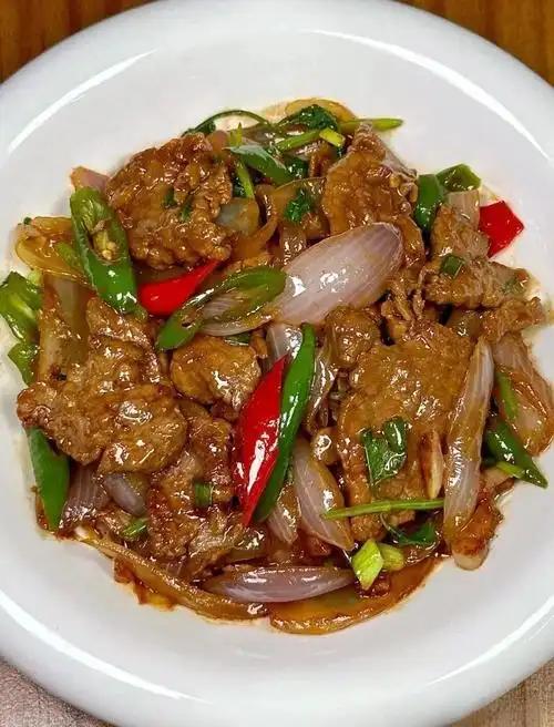 炒菜先放盐还是后放盐？90%的人都做错了，难怪做的味道永远比不上餐馆后厨。 