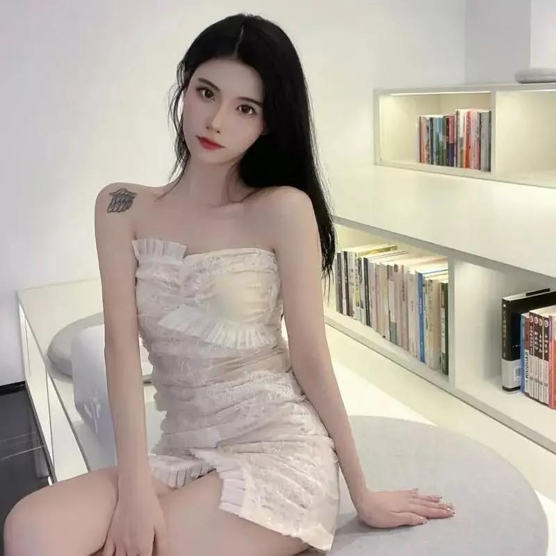 优雅女孩，白色蕾丝裙，书香气息白裙少女感温柔风蕾丝长裙白色蕾丝裙穿搭白色蕾