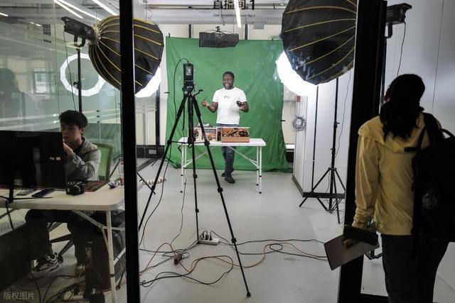 网红主播大批量撤离杭州，直播行业撤退风潮“2020年和我一起开播的同伴，