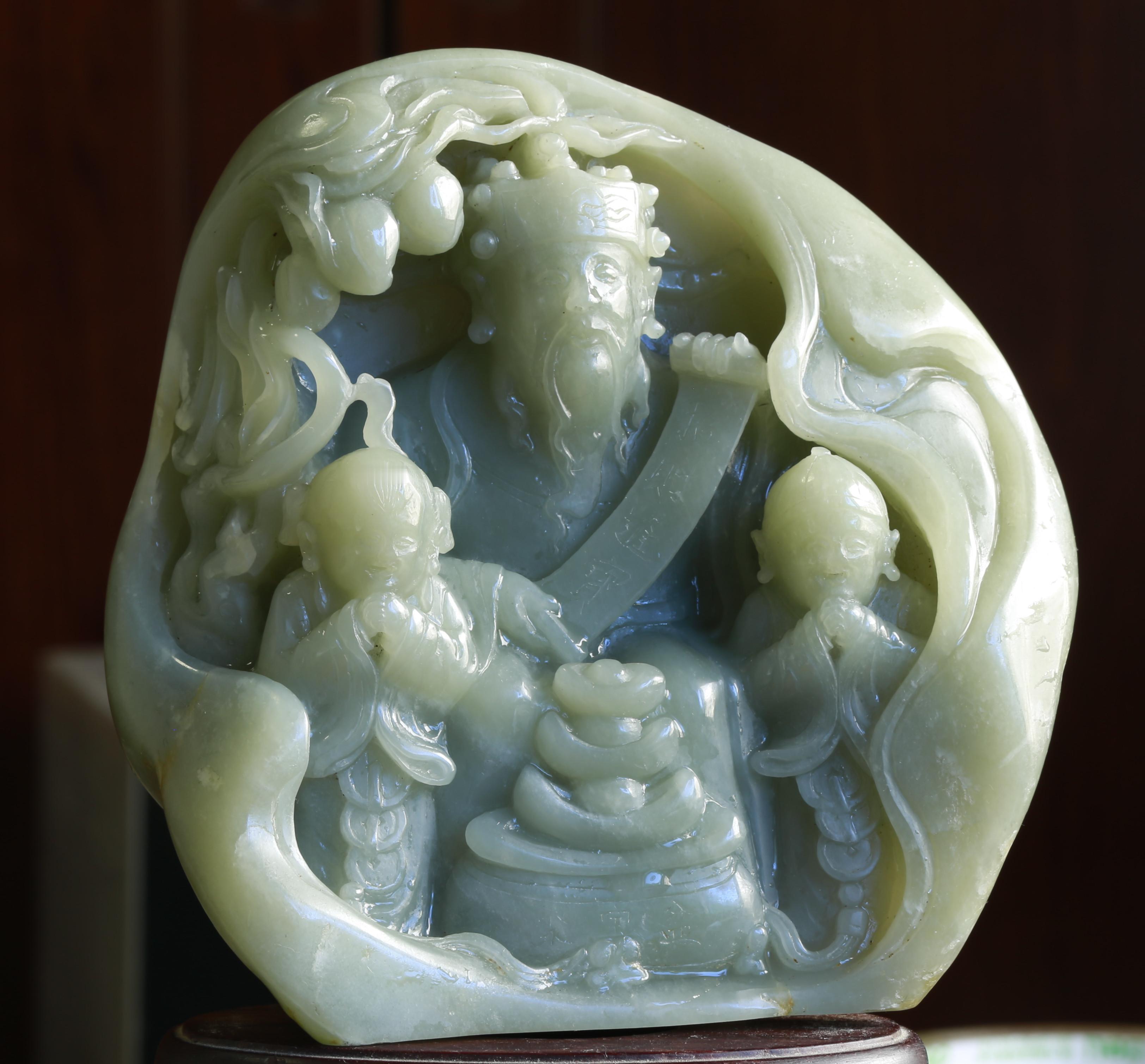现代.和田玉山子招财进宝雕摆件一件尺寸：玉净重1380克，高150MM，宽1