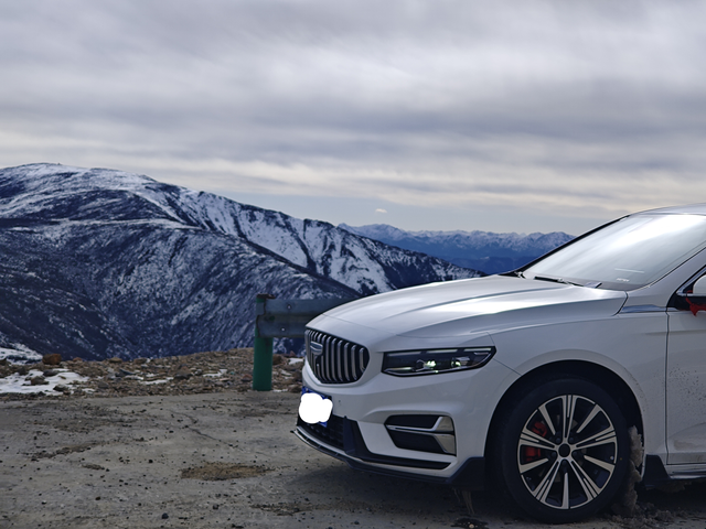 无法走保险，怎么修事情经过就是我爸拿驾照一年没开过车，昨天回来下飞机把车交给他