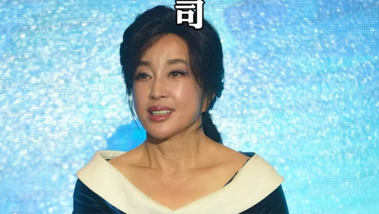终于明白了刘晓庆在这个事情中为什么一直不还钱了，不是没钱，而是因为她觉得自己也很冤，明明自己只是股东