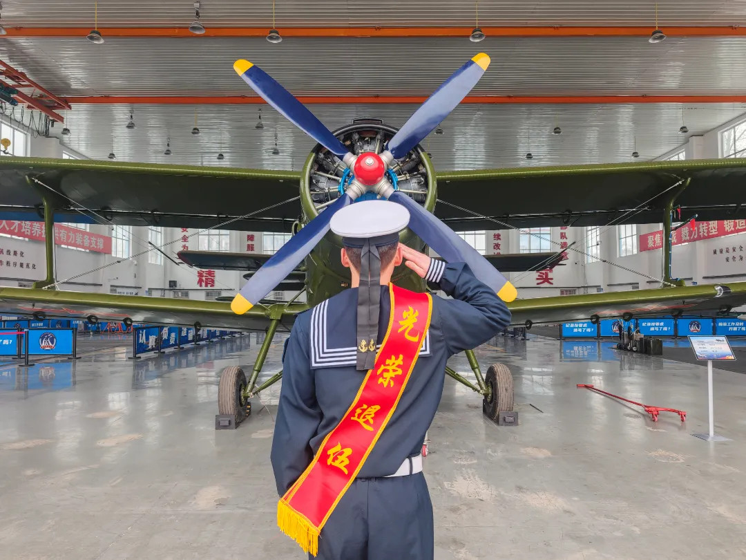 退伍季铁打的五爷，流水的兵。