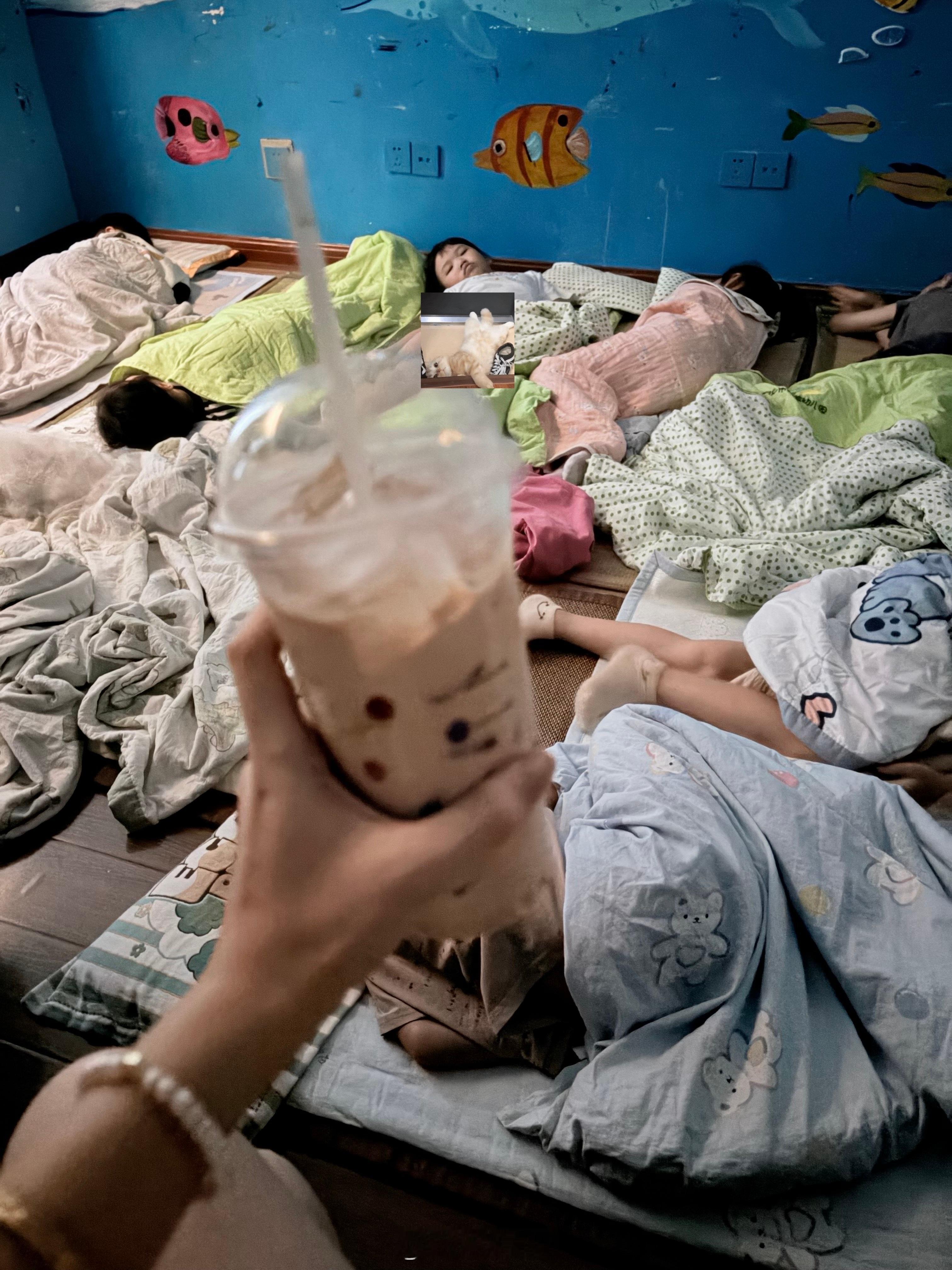 秋天的第一杯奶茶～其实我的是有米美式，米多多前多多