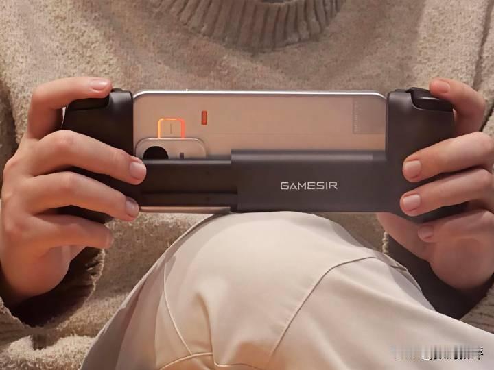 真我Neo8也是官宣了！这个月新机确实很多，基本上都是中端机，Neo8外观也早已